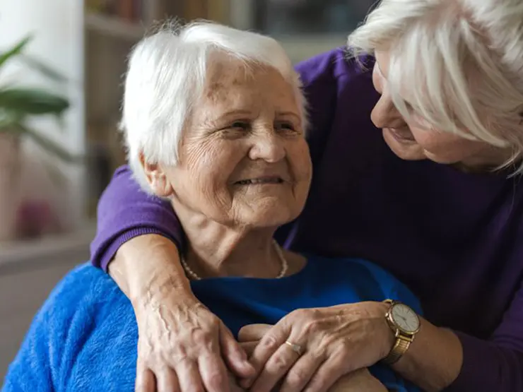 How to Support a Loved One With Alzheimer’s — and the Best Ways to Connect