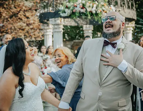 Image of Liz Cabrera and husband on wedding day